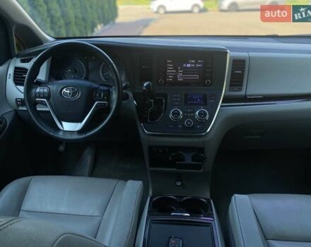 Синий Тойота Сиенна, объемом двигателя 3.46 л и пробегом 223 тыс. км за 22900 $, фото 16 на Automoto.ua