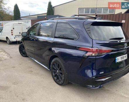 Синий Тойота Сиенна, объемом двигателя 2.49 л и пробегом 103 тыс. км за 47000 $, фото 3 на Automoto.ua