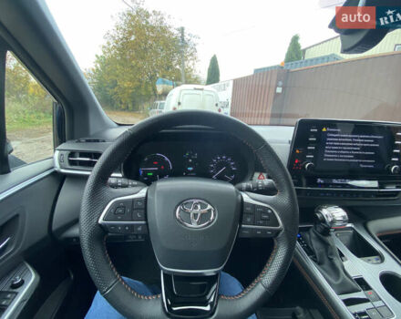 Синий Тойота Сиенна, объемом двигателя 2.49 л и пробегом 103 тыс. км за 47000 $, фото 9 на Automoto.ua