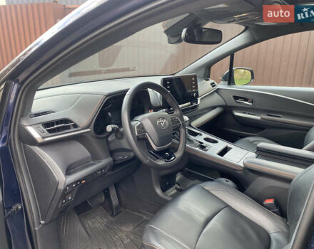 Синий Тойота Сиенна, объемом двигателя 2.49 л и пробегом 103 тыс. км за 47000 $, фото 11 на Automoto.ua