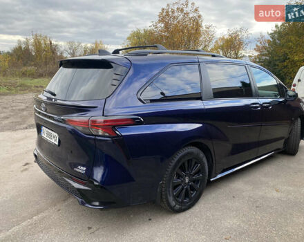 Синий Тойота Сиенна, объемом двигателя 2.49 л и пробегом 103 тыс. км за 47000 $, фото 2 на Automoto.ua