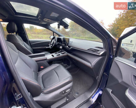 Синий Тойота Сиенна, объемом двигателя 2.49 л и пробегом 103 тыс. км за 47000 $, фото 8 на Automoto.ua