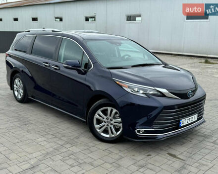 Синий Тойота Сиенна, объемом двигателя 2.49 л и пробегом 16 тыс. км за 59500 $, фото 9 на Automoto.ua