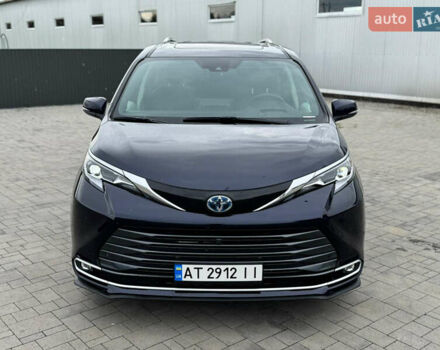 Синий Тойота Сиенна, объемом двигателя 2.49 л и пробегом 16 тыс. км за 59500 $, фото 11 на Automoto.ua