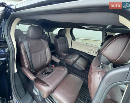 Синий Тойота Сиенна, объемом двигателя 2.49 л и пробегом 16 тыс. км за 59500 $, фото 28 на Automoto.ua