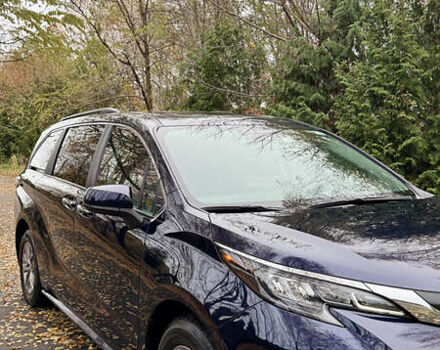 Синий Тойота Сиенна, объемом двигателя 2.49 л и пробегом 20 тыс. км за 62500 $, фото 28 на Automoto.ua