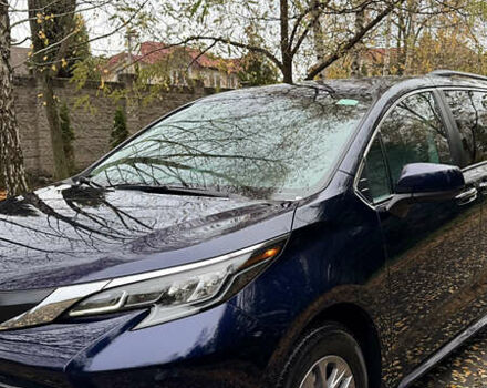 Синий Тойота Сиенна, объемом двигателя 2.49 л и пробегом 20 тыс. км за 62500 $, фото 26 на Automoto.ua