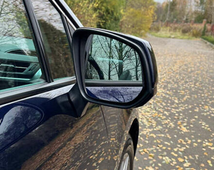 Синий Тойота Сиенна, объемом двигателя 2.49 л и пробегом 20 тыс. км за 62500 $, фото 29 на Automoto.ua