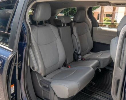 Синий Тойота Сиенна, объемом двигателя 2.5 л и пробегом 21 тыс. км за 26000 $, фото 9 на Automoto.ua