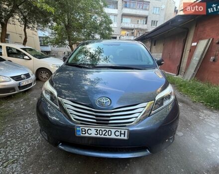 Синій Тойота Сієнна, об'ємом двигуна 3.5 л та пробігом 232 тис. км за 22500 $, фото 1 на Automoto.ua