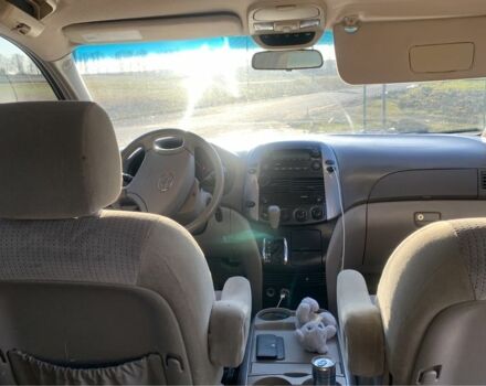 Зеленый Тойота Сиенна, объемом двигателя 3.5 л и пробегом 350 тыс. км за 6600 $, фото 7 на Automoto.ua