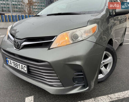 Зеленый Тойота Сиенна, объемом двигателя 3.5 л и пробегом 167 тыс. км за 23500 $, фото 10 на Automoto.ua