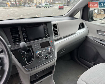 Зеленый Тойота Сиенна, объемом двигателя 3.5 л и пробегом 167 тыс. км за 23500 $, фото 16 на Automoto.ua
