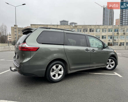 Зеленый Тойота Сиенна, объемом двигателя 3.5 л и пробегом 167 тыс. км за 23500 $, фото 7 на Automoto.ua