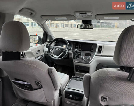 Зеленый Тойота Сиенна, объемом двигателя 3.5 л и пробегом 167 тыс. км за 23500 $, фото 27 на Automoto.ua