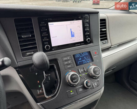 Зеленый Тойота Сиенна, объемом двигателя 3.5 л и пробегом 167 тыс. км за 23500 $, фото 36 на Automoto.ua