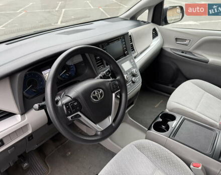 Зеленый Тойота Сиенна, объемом двигателя 3.5 л и пробегом 167 тыс. км за 23500 $, фото 14 на Automoto.ua