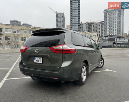 Зеленый Тойота Сиенна, объемом двигателя 3.5 л и пробегом 167 тыс. км за 23500 $, фото 6 на Automoto.ua