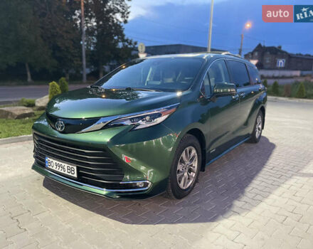 Зелений Тойота Сієнна, об'ємом двигуна 2.49 л та пробігом 165 тис. км за 39550 $, фото 1 на Automoto.ua