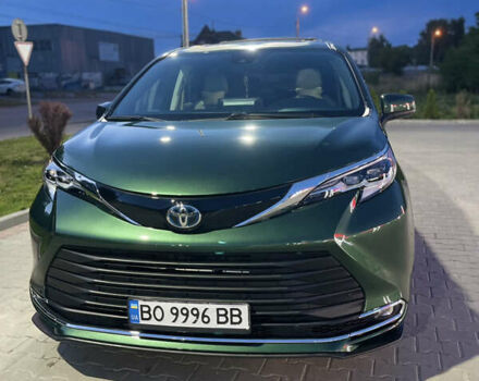 Зелений Тойота Сієнна, об'ємом двигуна 2.49 л та пробігом 165 тис. км за 39550 $, фото 2 на Automoto.ua