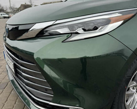 Зеленый Тойота Сиенна, объемом двигателя 2.49 л и пробегом 80 тыс. км за 38777 $, фото 3 на Automoto.ua