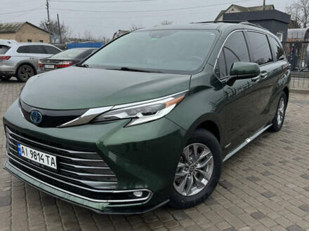 Зеленый Тойота Сиенна, объемом двигателя 2.49 л и пробегом 80 тыс. км за 38777 $, фото 1 на Automoto.ua