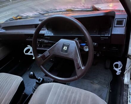 Белый Тойота Спринтер, объемом двигателя 1.3 л и пробегом 380 тыс. км за 477 $, фото 3 на Automoto.ua