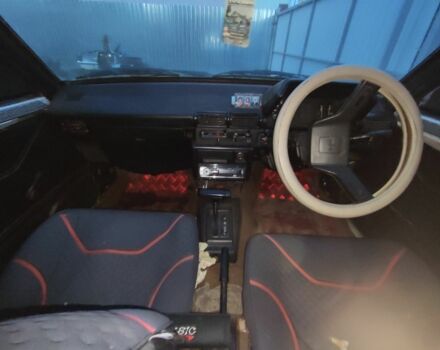 Белый Тойота Старлет, объемом двигателя 1 л и пробегом 209 тыс. км за 663 $, фото 5 на Automoto.ua