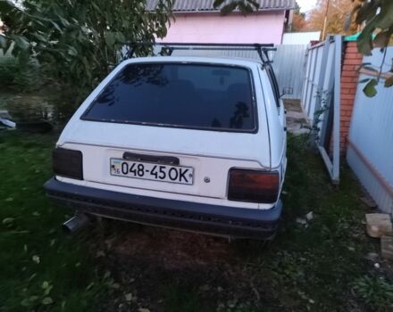 Белый Тойота Старлет, объемом двигателя 1 л и пробегом 209 тыс. км за 663 $, фото 4 на Automoto.ua