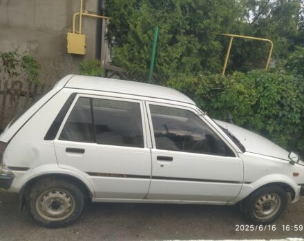 Белый Тойота Старлет, объемом двигателя 0 л и пробегом 100 тыс. км за 592 $, фото 1 на Automoto.ua