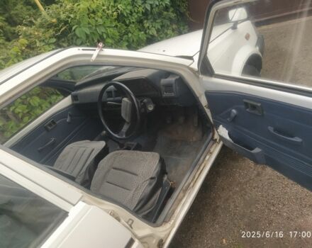 Белый Тойота Старлет, объемом двигателя 0 л и пробегом 100 тыс. км за 592 $, фото 3 на Automoto.ua