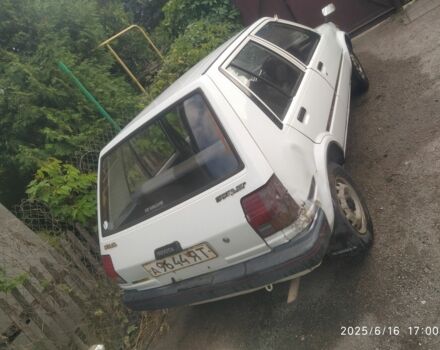 Белый Тойота Старлет, объемом двигателя 0 л и пробегом 100 тыс. км за 592 $, фото 2 на Automoto.ua