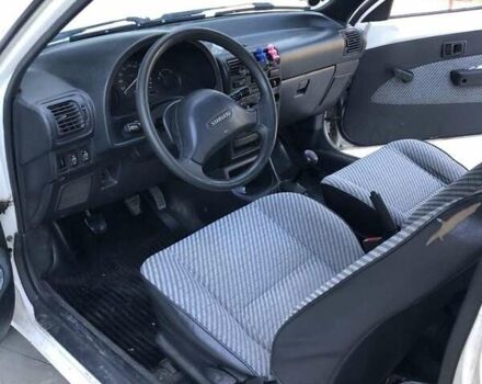 Белый Тойота Старлет, объемом двигателя 1.3 л и пробегом 270 тыс. км за 2500 $, фото 2 на Automoto.ua