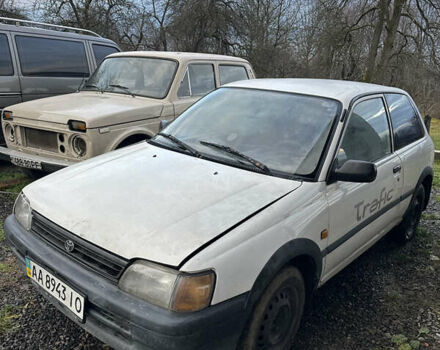 Белый Тойота Старлет, объемом двигателя 0 л и пробегом 320 тыс. км за 1100 $, фото 5 на Automoto.ua