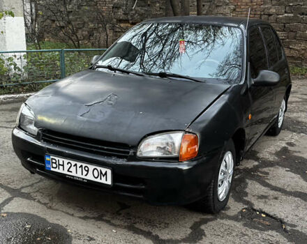 Черный Тойота Старлет, объемом двигателя 1.33 л и пробегом 185 тыс. км за 1150 $, фото 1 на Automoto.ua