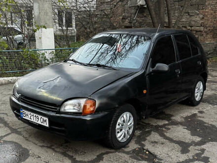 Чорний Тойота Старлет, об'ємом двигуна 1.33 л та пробігом 185 тис. км за 1150 $, фото 1 на Automoto.ua