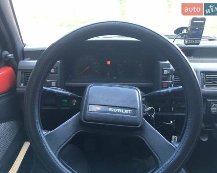 Червоний Тойота Старлет, об'ємом двигуна 1 л та пробігом 140 тис. км за 1700 $, фото 5 на Automoto.ua