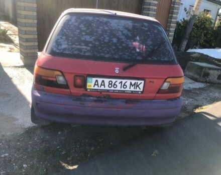 Червоний Тойота Старлет, об'ємом двигуна 1.3 л та пробігом 305 тис. км за 1100 $, фото 1 на Automoto.ua