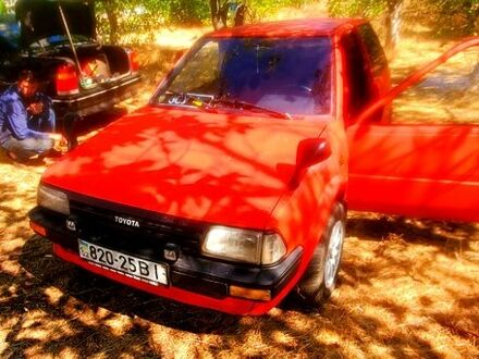 Красный Тойота Старлет, объемом двигателя 1.3 л и пробегом 288 тыс. км за 1500 $, фото 1 на Automoto.ua
