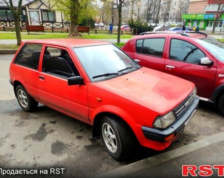 Червоний Тойота Старлет, об'ємом двигуна 1 л та пробігом 280 тис. км за 1500 $, фото 1 на Automoto.ua