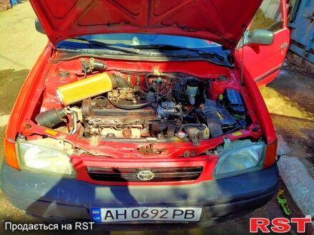 Червоний Тойота Старлет, об'ємом двигуна 1.3 л та пробігом 380 тис. км за 1500 $, фото 1 на Automoto.ua
