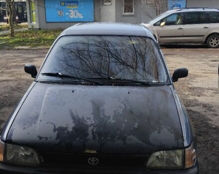 Серый Тойота Старлет, объемом двигателя 1 л и пробегом 201 тыс. км за 1600 $, фото 1 на Automoto.ua