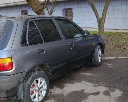 Серый Тойота Старлет, объемом двигателя 1 л и пробегом 201 тыс. км за 1600 $, фото 3 на Automoto.ua