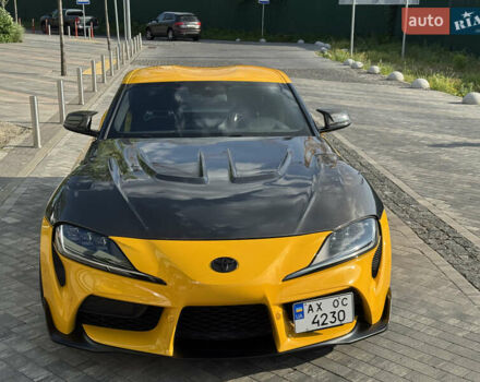 Желтый Тойота Супра, объемом двигателя 3 л и пробегом 17 тыс. км за 55555 $, фото 2 на Automoto.ua