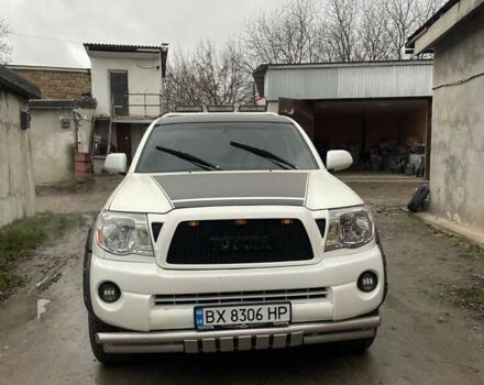 Белый Тойота Такома, объемом двигателя 2.7 л и пробегом 270 тыс. км за 9500 $, фото 6 на Automoto.ua