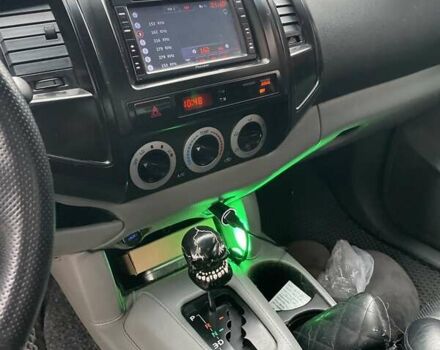 Белый Тойота Такома, объемом двигателя 2.7 л и пробегом 270 тыс. км за 9500 $, фото 13 на Automoto.ua