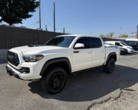 Белый Тойота Такома, объемом двигателя 3.5 л и пробегом 39 тыс. км за 22000 $, фото 2 на Automoto.ua