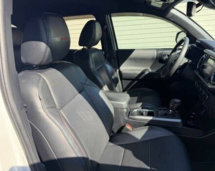 Белый Тойота Такома, объемом двигателя 3.5 л и пробегом 39 тыс. км за 22000 $, фото 9 на Automoto.ua