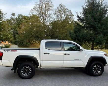 Белый Тойота Такома, объемом двигателя 3.5 л и пробегом 41 тыс. км за 14000 $, фото 5 на Automoto.ua