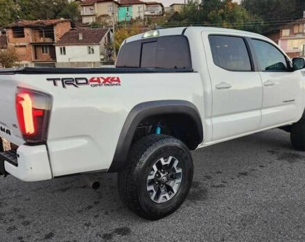 Белый Тойота Такома, объемом двигателя 2.7 л и пробегом 67 тыс. км за 14000 $, фото 14 на Automoto.ua